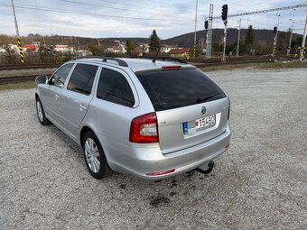 Škoda Octavia 1.6 TDI Combi - 8