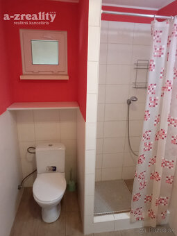 Rodinný dom v Komárne na prenájom - 8