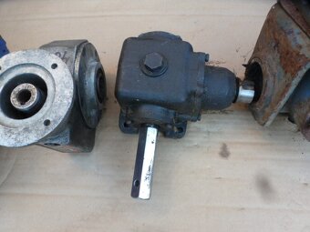 Uhlová prevodovka - 8