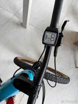 CUBE EBIKE 377 km malo jazdený - 8