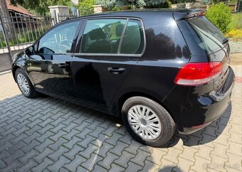 Volkswagen Golf 1,4i VI serviska , klima , benzín manuál - 8