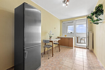 Zaujímavý 3-izbový byt 67 m2 s veľkým potenciálom – ul. Kozm - 8