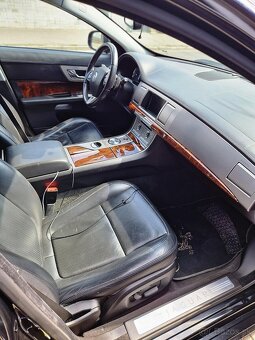 ✅ Jaguar XF Prémium luxury V6 - 8