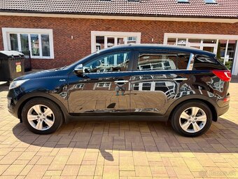 KIA SPORTAGE 2.0CRDI 4x4 AUTOMAT - 8