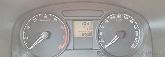 Škoda Fábia 2. 1.2 Benzín Rok 2011 Nájazd ORG 87.500 KM - 8