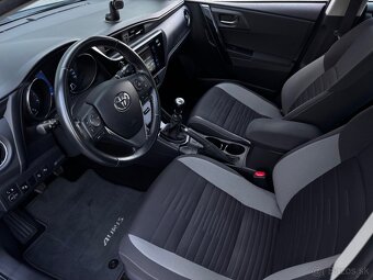 Toyota Auris 1.6 l Valvematic Executive - 8