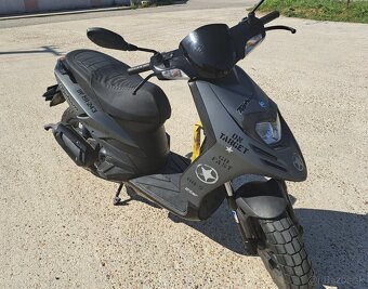 Piaggio - 8