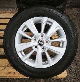 TOYOTA YARIS/CROSS R16/R17/ORIG.ALU/PNEU/TPMS - 8