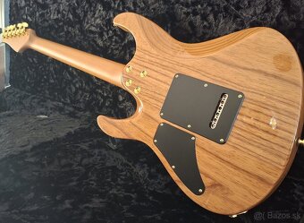 SUHR Modern Custom shop - 8