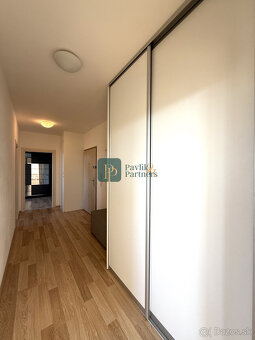 Prenájom 2 izbový byt, Zobor, veľká terasa, garáž, krásne vý - 8