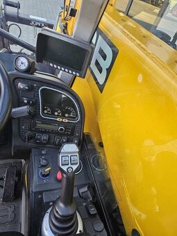 JCB 527-58 Agri Plus - 8