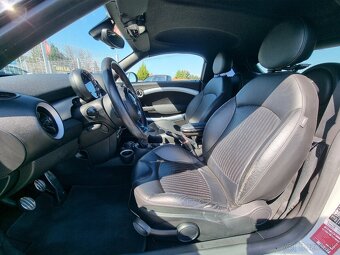 Mini Cooper 1.6i JCW Coupe 210k MT6 2m za 12.490 € - 8