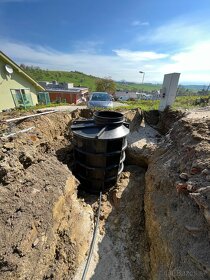 Žumpa septik vodomerná šachta betónová pivnica - 8