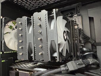 Ryzen 7 7700X\32GB\RTX 4070S\SSD\850W Zdroj - 8