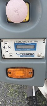 predám smetiarske auto denis volvo ,240dxi - 8