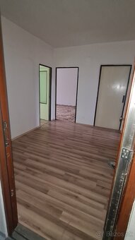Na predaj 3i byt v Hnúšti s balkónom - 8
