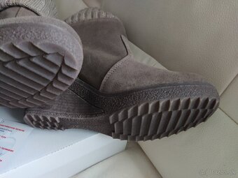 NOVÉ kožené hnedé čižmy veľ. 38 (osobný odber) - 8