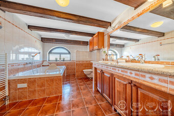 BOSEN | 5-izb. podkrovný byt s výnimočnou atmosférou, Panská - 8