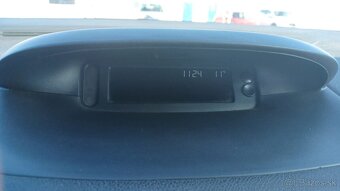 Renault Fluence Sedan 82kw 5st. Manuál_2012 - 8