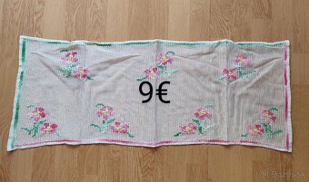 Vyšívané dečky, obrúsky - 8