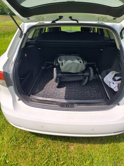 Toyota Avensis 2.2 D-CAT - 8