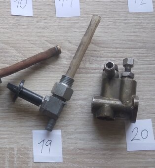 Originálne JAWA ČZ palivové kohútiky - pierok, čz, pionár at - 8