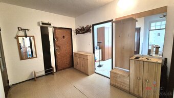 Predaj - 3izbový byt Kovarce - balkón - 8