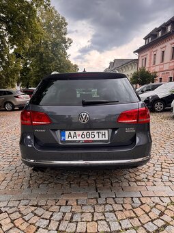 VOLKSWAGEN PASSAT B7 HIGHLINE 2.0TDI 125kw DSG VARIANT - 8