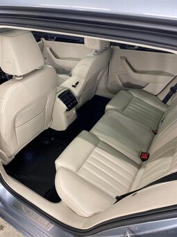 Škoda Superb combi 2.0 tsi - 8