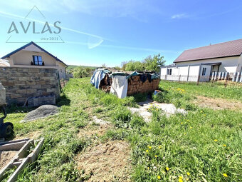 Slnečný pozemok všetky IS, 1577m2, obec Župčany - 8