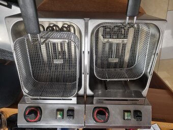 Predajný stánok zo zariadenim - 8