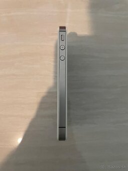 Predám iPhone 4 - 8