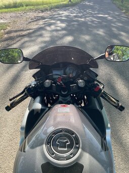 Honda CBR 600F - 8