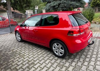 Volkswagen Golf 1,2TSi /77kw top stav serviska benzín - 8