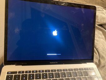 MacBook Pro 13 2017 rok - 8