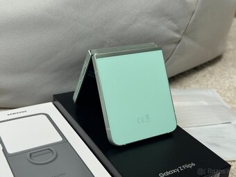 Samsung Z Flip6 - RAM 12GB / 256GB Mint - AKO NOVÝ - 8