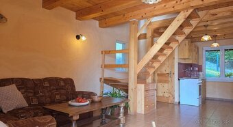 V prekrásnom prostredí prírody rekreačná chata s pozemkom 38 - 8