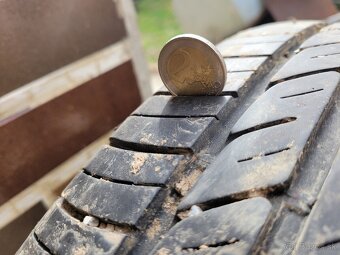 Predám letné pneumatiky na plechových diskoch R14 - 8