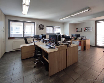 Kancelárie v centre Zvolena na prenájom - 8