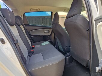 Toyota Yaris 1,5 Automat CVT benzín 82kW Multidrive S - 8