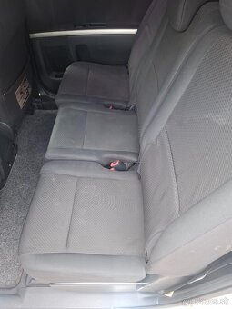 Toyota Corolla Verso 2.0 D 85 kw 7 miestny - 8