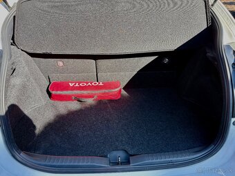 TOYOTA GR YARIS - 8