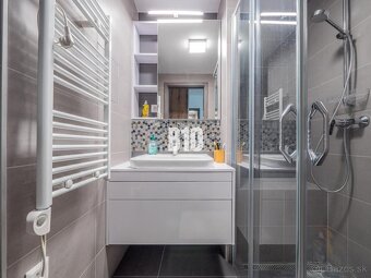 Štýlový svetlý 2i v novostavbe - KOLÍSKY - 8