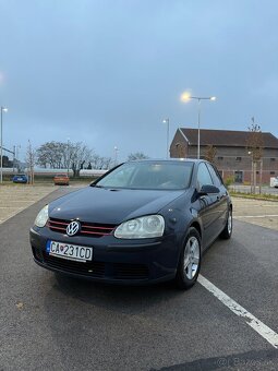 Volkswagen Golf - 8