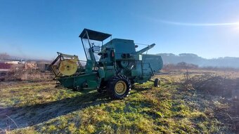 John Deere 330 Kombajn - 8