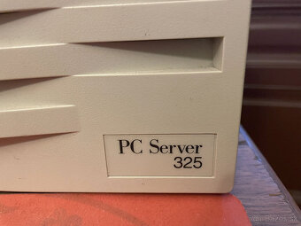 IBM PC Server 325 - 8