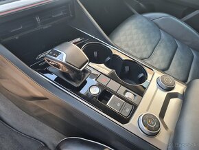 VW TOUAREG 3.0 V6 TDI 4MOTION TIPTRONIC / MOŽNÝ ODPOČET DPH - 8