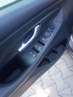 Predam Hyundai CW i30 mild-hybrid - 8