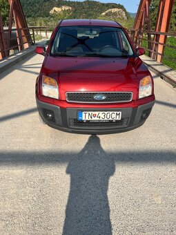 Ford Fusion - 8