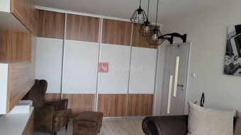 PREDAJ - 1-izbový byt Poprad, starý juh 42 m2 po rekonštrukc - 8